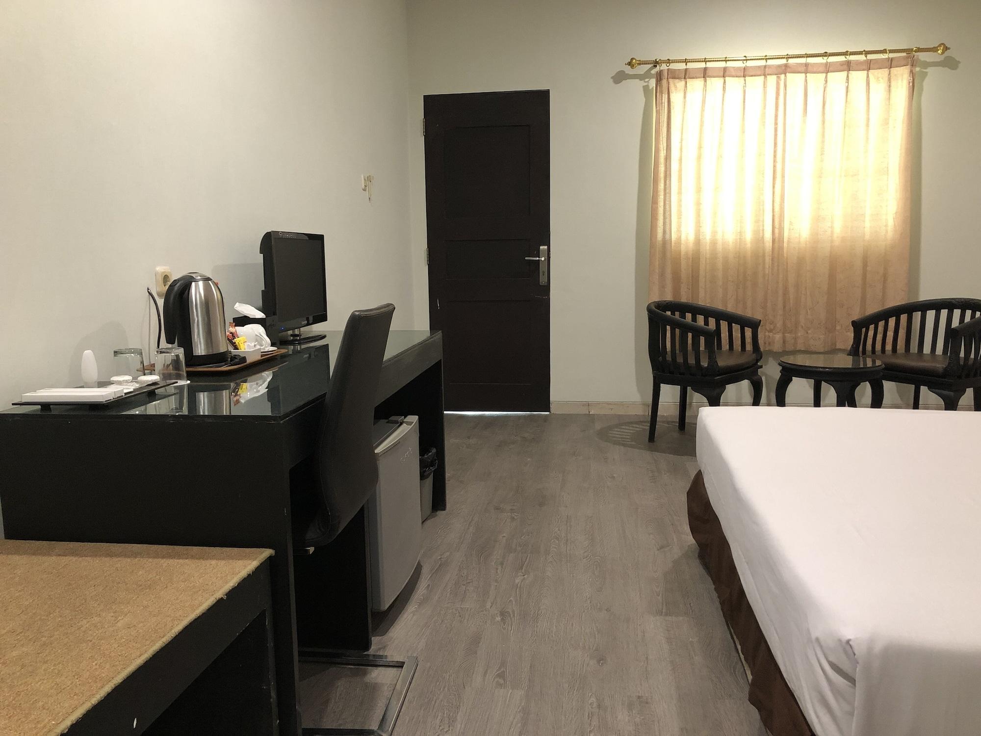 Hotel Sinar 3 Sedati Exterior foto