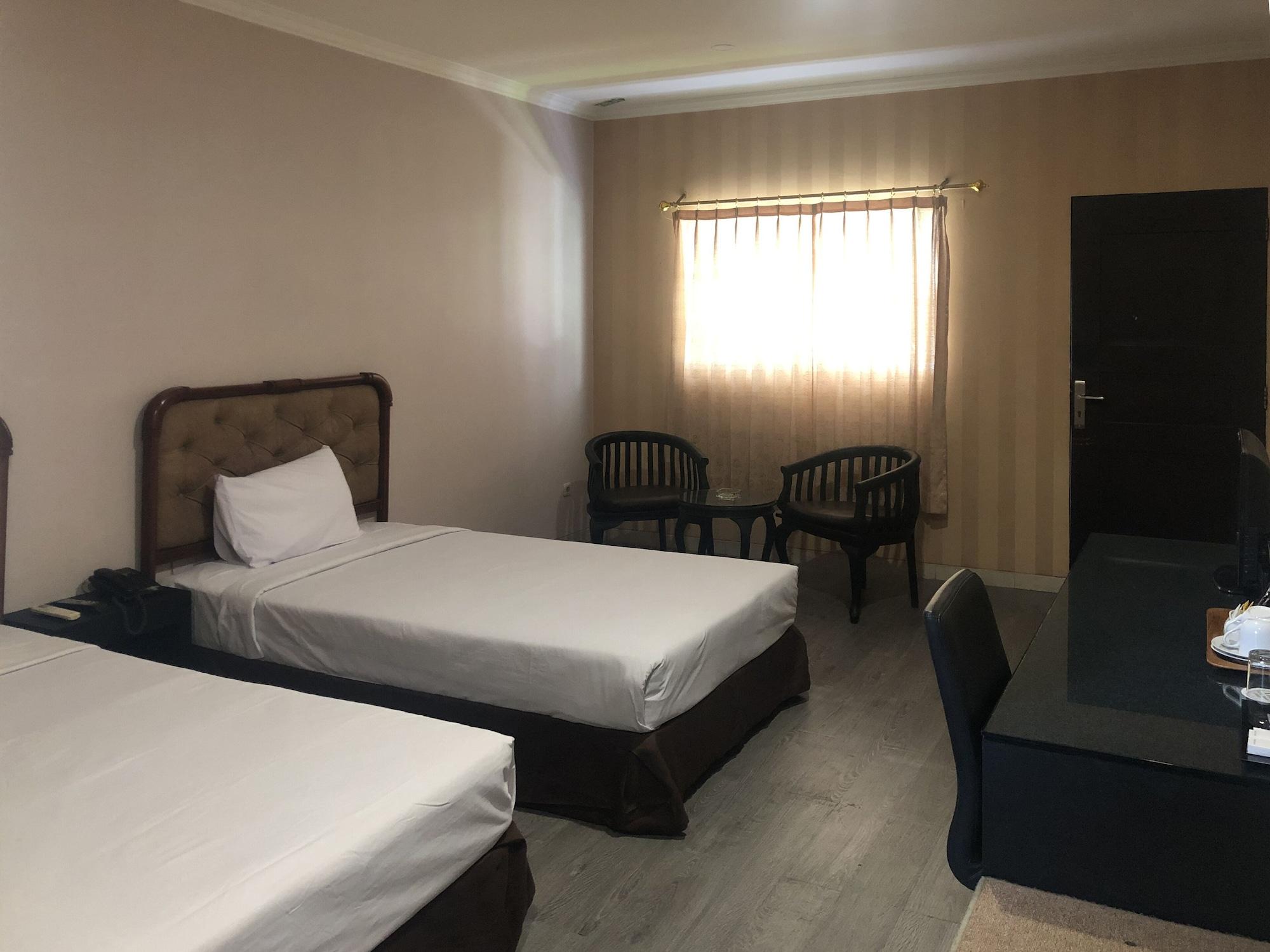 Hotel Sinar 3 Sedati Exterior foto