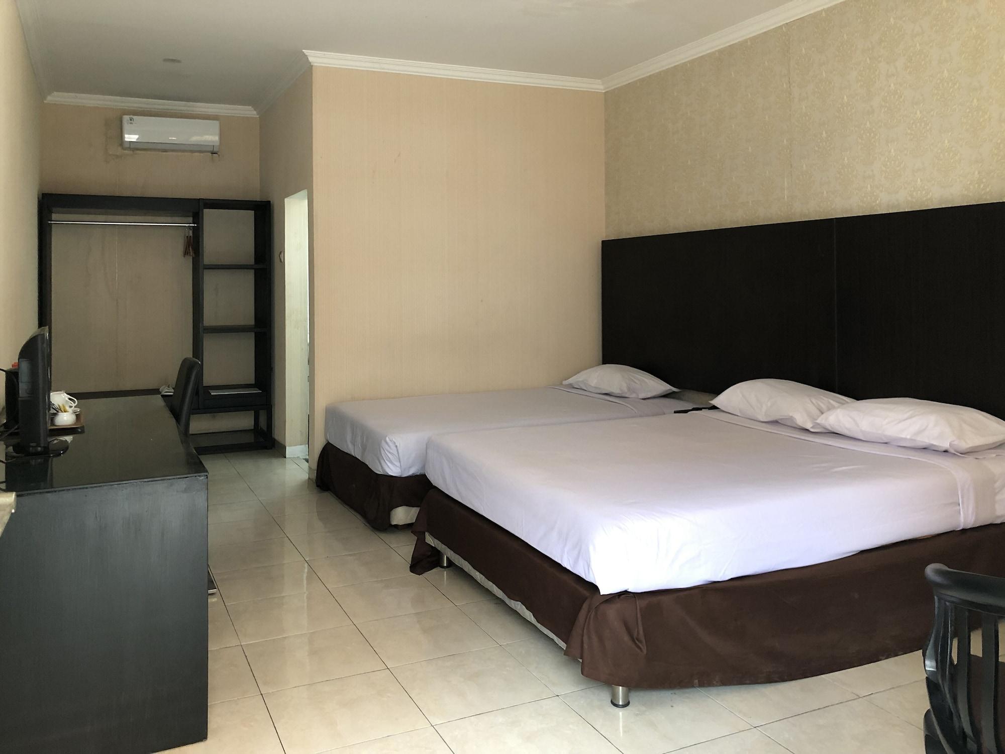 Hotel Sinar 3 Sedati Exterior foto